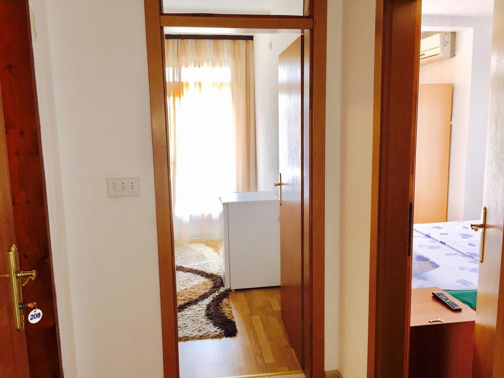 Apartments Flamingo Ulcinj Eksteriør billede